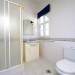 Vakantiehuis Casa Tedi, Alto Do Perogil, - 3 Bedroom, 3 Bathroom Villa, Large Pool, Exquisite Gardens & Air-conditioning