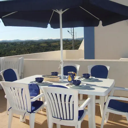 Casa vacanze Casa Tedi, Alto Do Perogil, - 3 Bedroom, 3 Bathroom Villa, Large Pool, Exquisite Gardens&air-conditioning Tavira