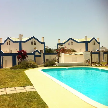 Casa Tedi: Luxurious With Pool And Gardens In Holiday home *