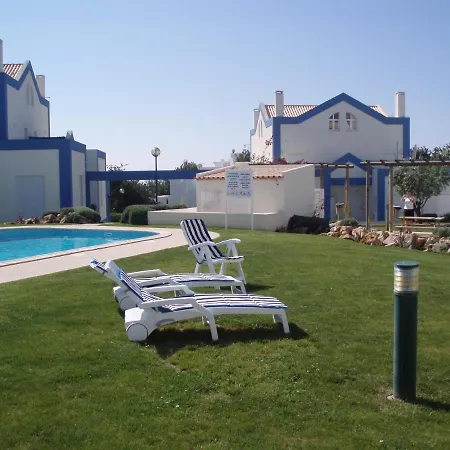 Casa Tedi, Alto Do Perogil, - 3 Bedroom, 3 Bathroom Villa, Large Pool, Exquisite Gardens&air-conditioning *