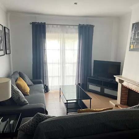 Casa Tedi, Alto Do Perogil, - 3 Bedroom, 3 Bathroom Villa, Large Pool, Exquisite Gardens & Air-conditioning Hébergement de vacances Tavira