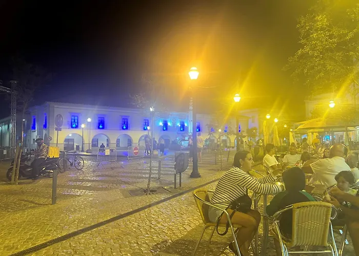 度假居 Casa Tedi, Alto Do Perogil, - 3 Bedroom, 3 Bathroom Villa, Large Pool, Exquisite Gardens & Air-conditioning *