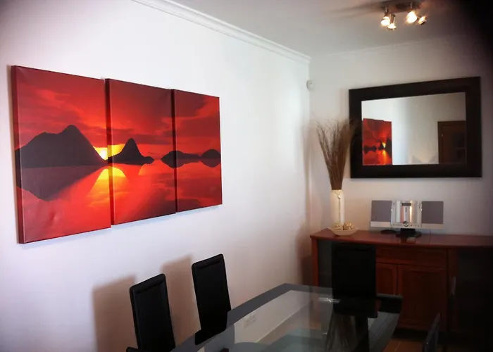 Casa Tedi, Alto Do Perogil, - 3 Bedroom, 3 Bathroom Villa, Large Pool, Exquisite Gardens & Air-conditioning *