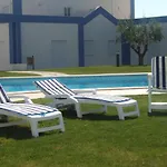 Semesterbostad Casa Tedi, Alto Do Perogil, - 3 Bedroom, 3 Bathroom Villa, Large Pool, Exquisite Gardens & Air-conditioning