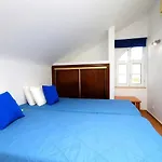 Casa Tedi, Alto Do Perogil, - 3 Bedroom, 3 Bathroom Villa, Large Pool, Exquisite Gardens & Air-conditioning Semesterbostad