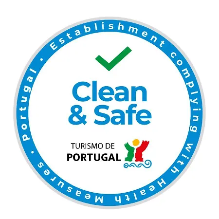 Casa Tedi, Alto Do Perogil, - 3 Bedroom, 3 Bathroom Villa, Large Pool, Exquisite Gardens & Air-conditioning タヴィラ