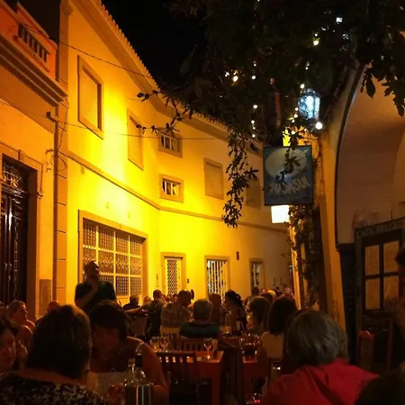 Casa Tedi, Alto Do Perogil, - 3 Bedroom, 3 Bathroom Villa, Large Pool, Exquisite Gardens & Air-conditioning 別荘 タヴィラ