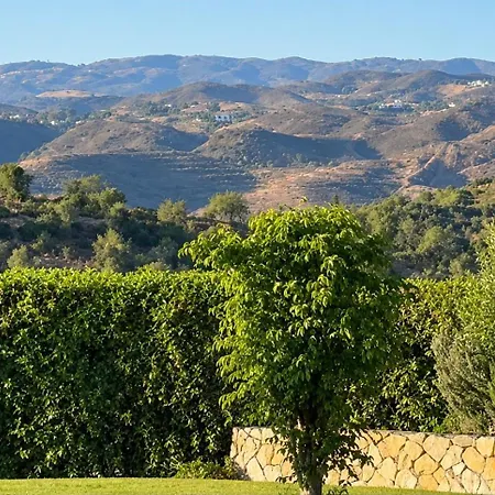 Casa Tedi, Alto Do Perogil, - 3 Bedroom, 3 Bathroom Villa, Large Pool, Exquisite Gardens & Air-conditioning * Tavira