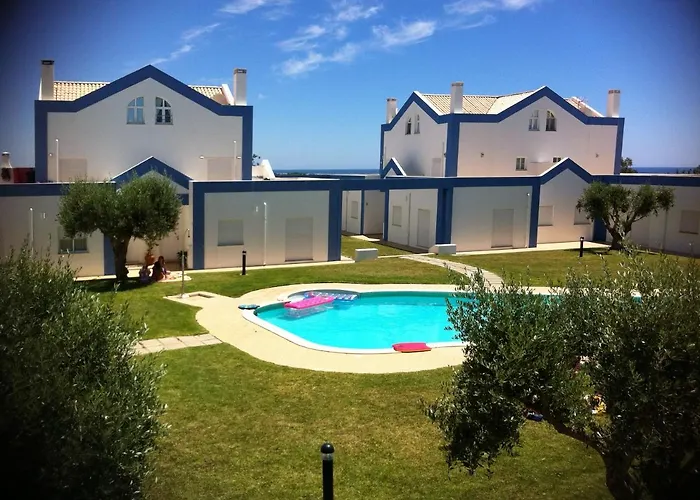 Casa Tedi: Luxurious With Pool And Gardens In Holiday home *