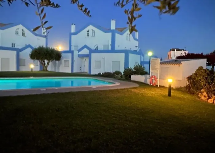 Casa Tedi: Luxurious With Pool And Gardens In Holiday home