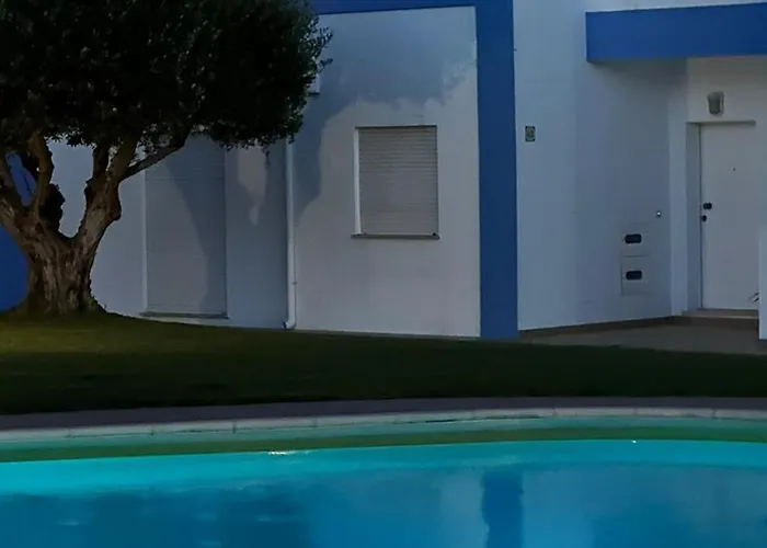 Casa Tedi: Luxurious With Pool And Gardens In Holiday home *
