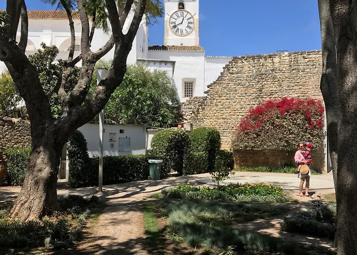Holiday home Casa Tedi: Luxurious With Pool And Gardens In Tavira
