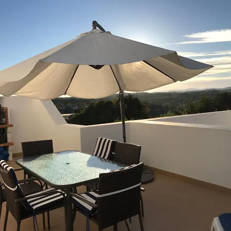 Casa Tedi, Alto Do Perogil, - 3 Bedroom, 3 Bathroom Villa, Large Pool, Exquisite Gardens & Air-conditioning בית נופש טאווירה